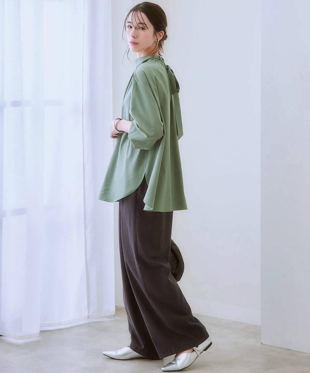 とろみ素材】スタンドカラーリボンロング丈ブラウス（防シワ・吸汗速乾