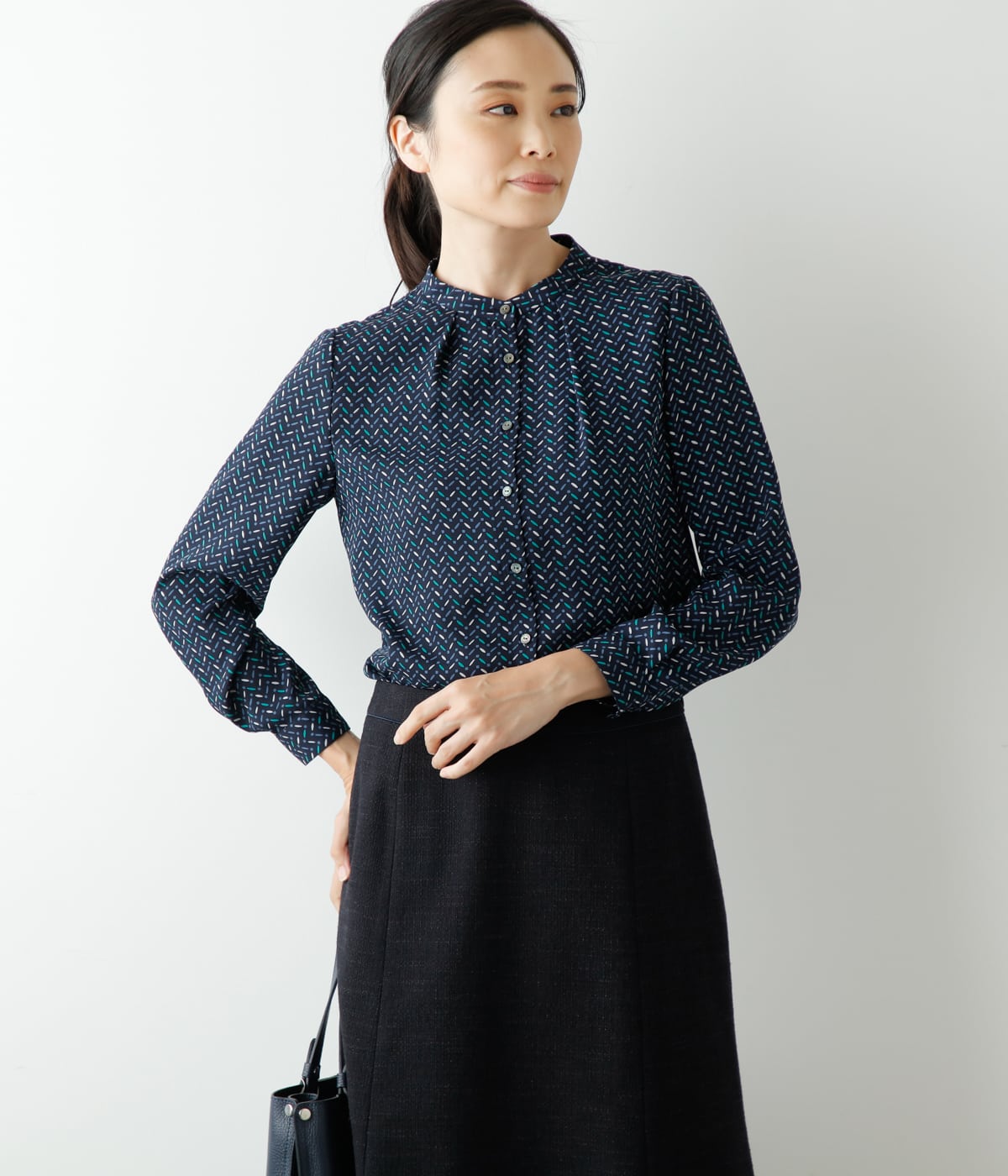 シェブロンプリント タックブラウス(51622112-2024)｜ファッション通販