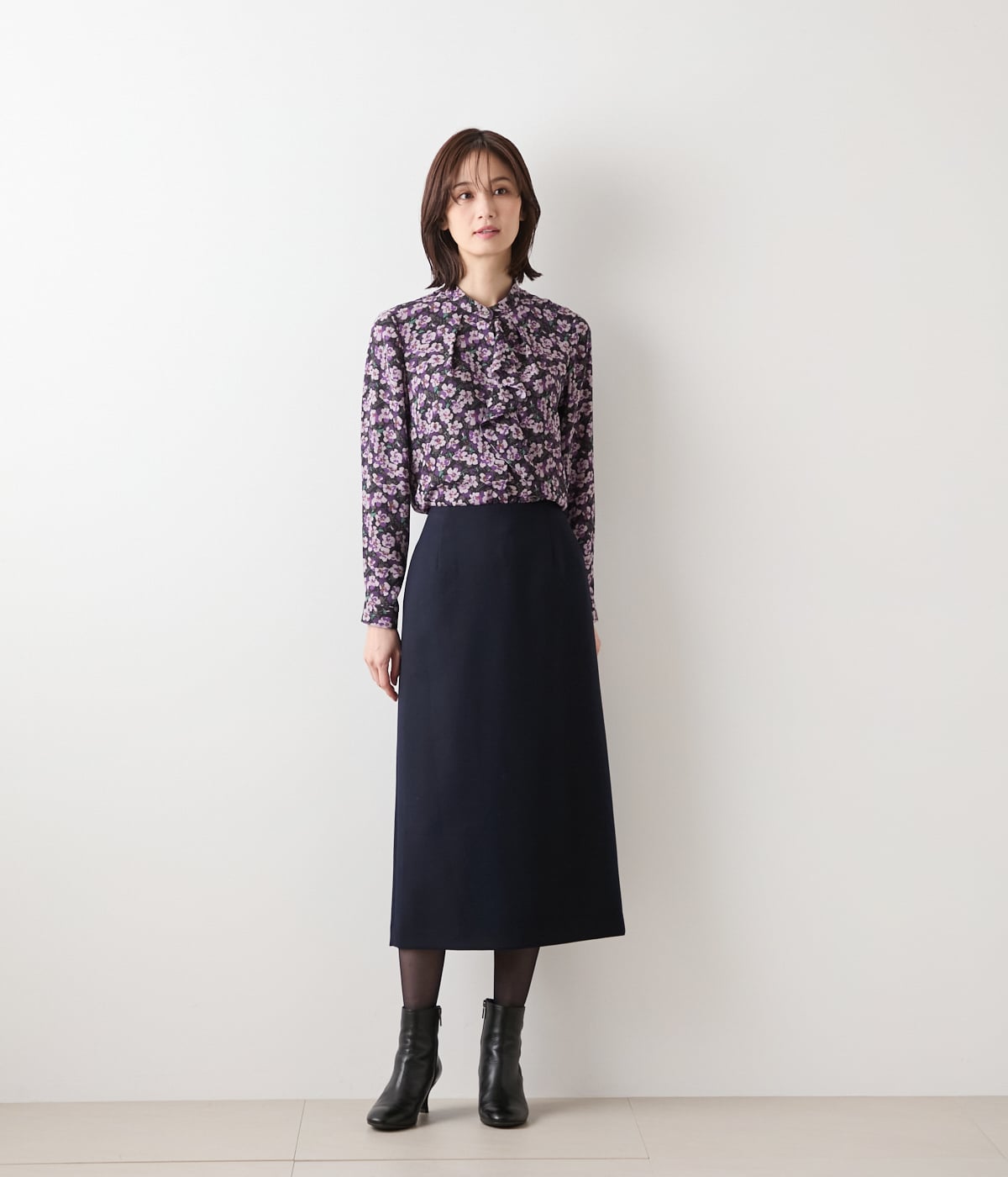 ビオラフラワープリント フロントフリルブラウス(51616172-2025