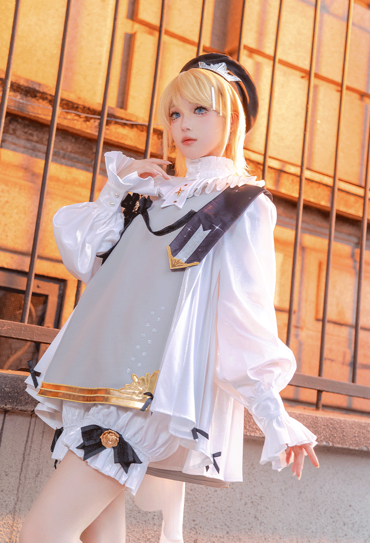 ミク x ウイングガンダムゼロEW コスプレ 衣装 - ガンダム45周年