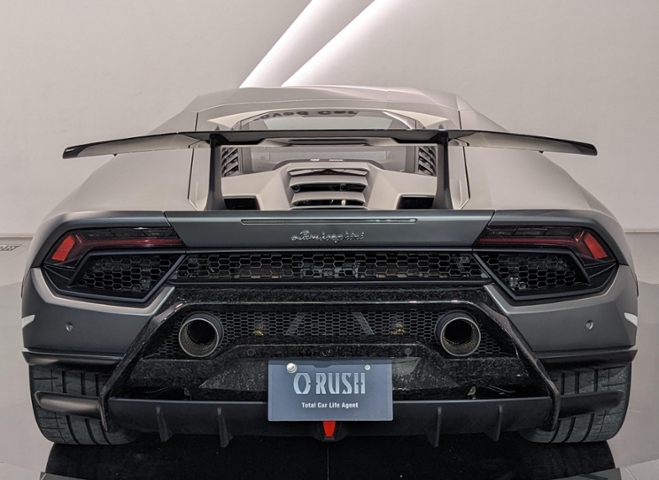 ランボルギーニウラカン ペルフォルマンテ（LDF） 4WD 左H