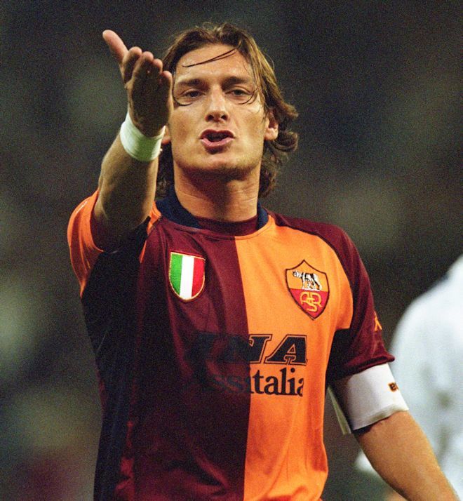 移籍専門記者】トッティは残るのか、それとも去るのか――。ローマが