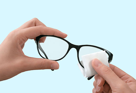 メガネのふくだけシート クリーナー＆くもり止め｜メガネ関連