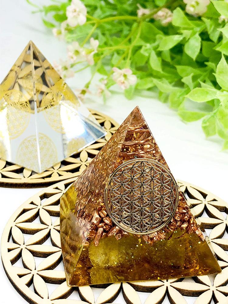 RELIGHT / フラワーオブライフ オルゴナイト ピラミッド (シトリン)