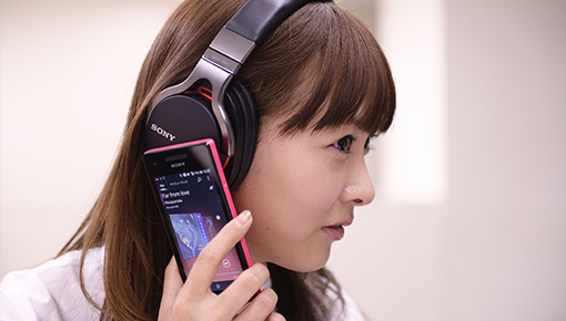 第1回：谷村美月さん | 体験者の声 | NFC対応モデル | The Headphones