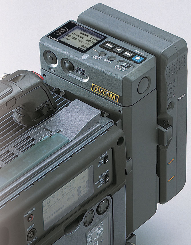 商品の特長 | DSR-390K1 | DVCAM | カムコーダー／レコーダー