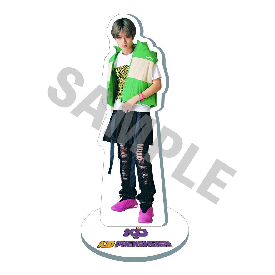 デビュー・シングル『Wheelie』、グッズ付きパッケージ アクリル