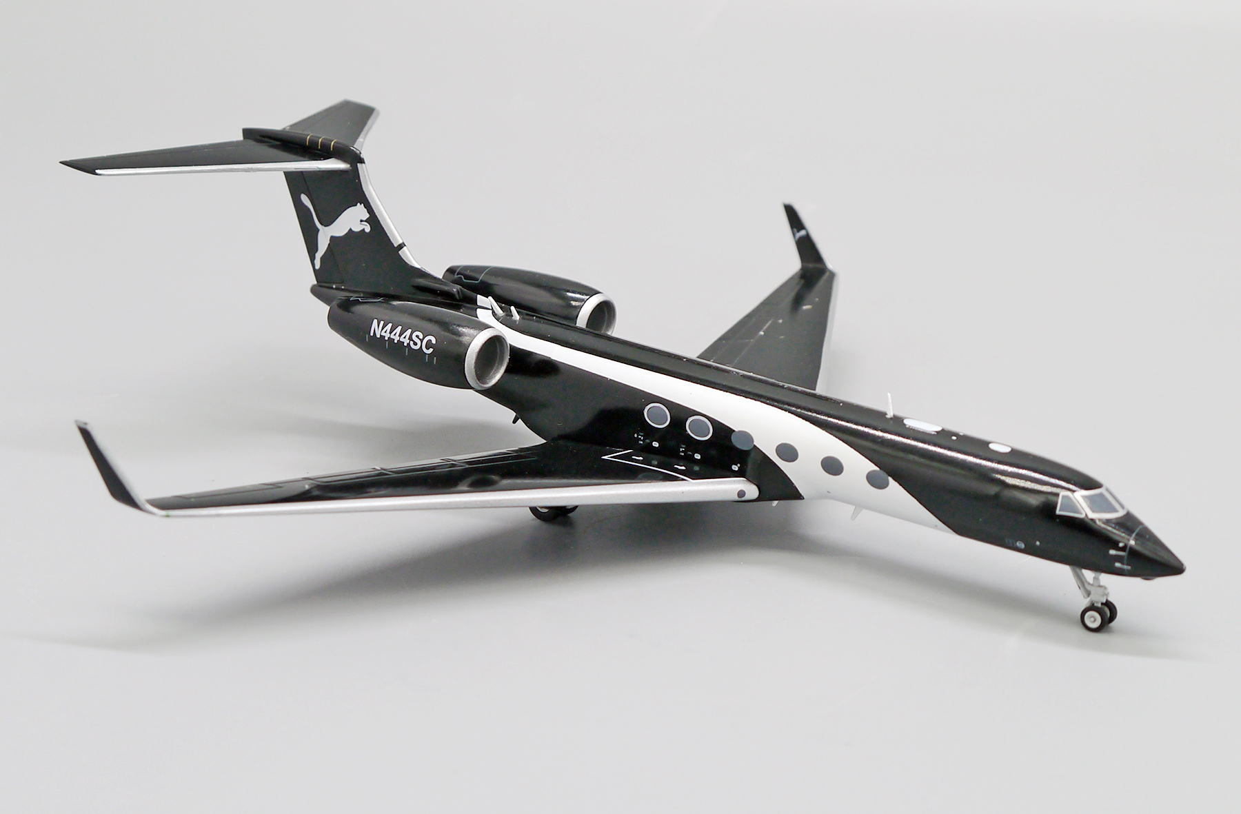 ScaleModelStore.com :: JC Wings 1:200 - EW2GV001 - Talon Air