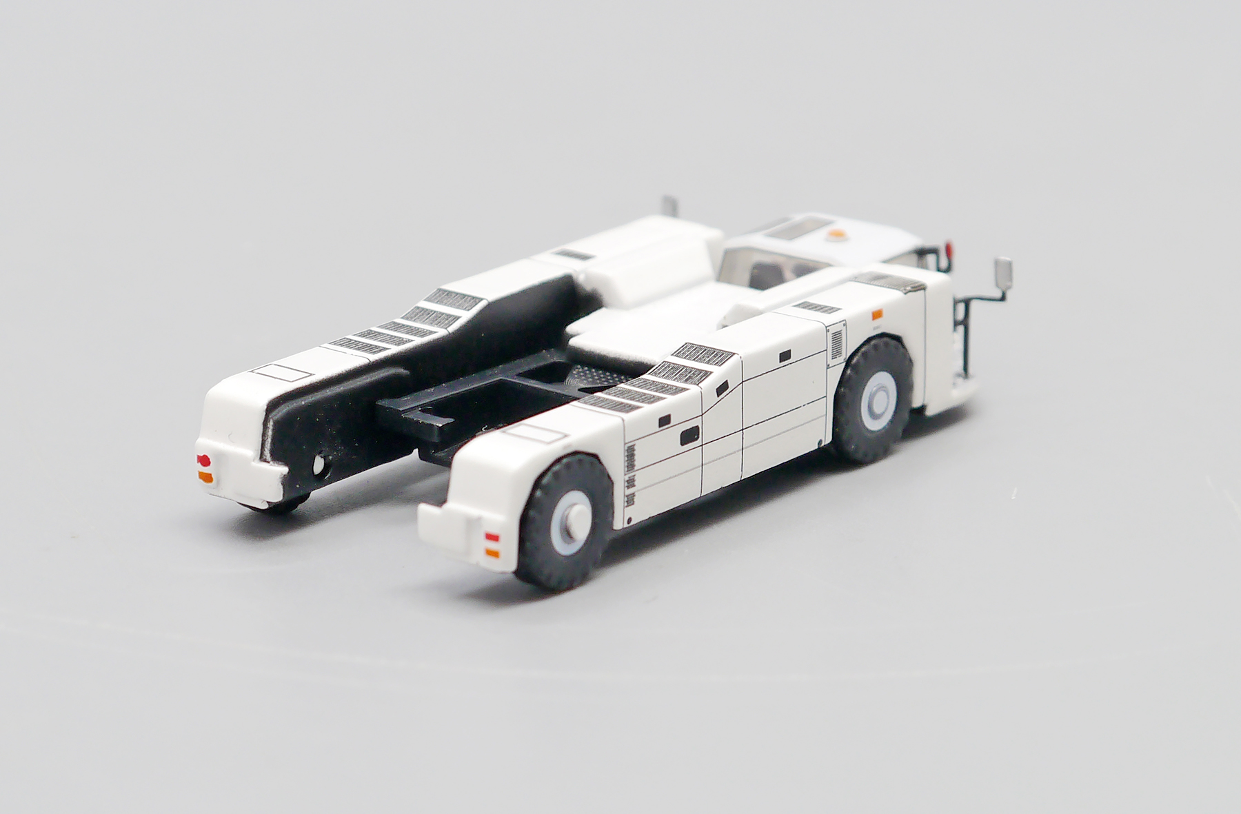 JcWings 1/200 ANA Towbarless Tractor レア♪ JC Wings エバー航空 1