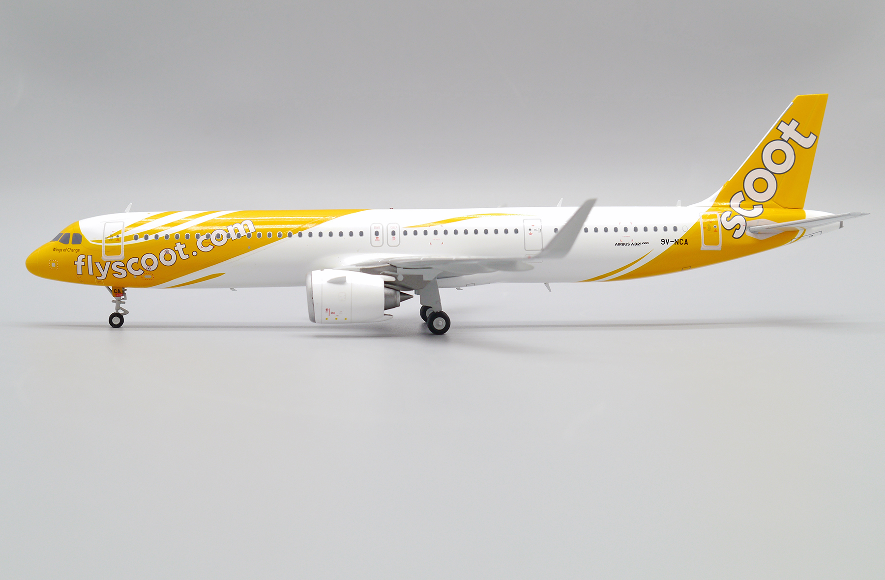 ScaleModelStore.com :: JC Wings 1:200 - EW221N012 - Scoot Airbus