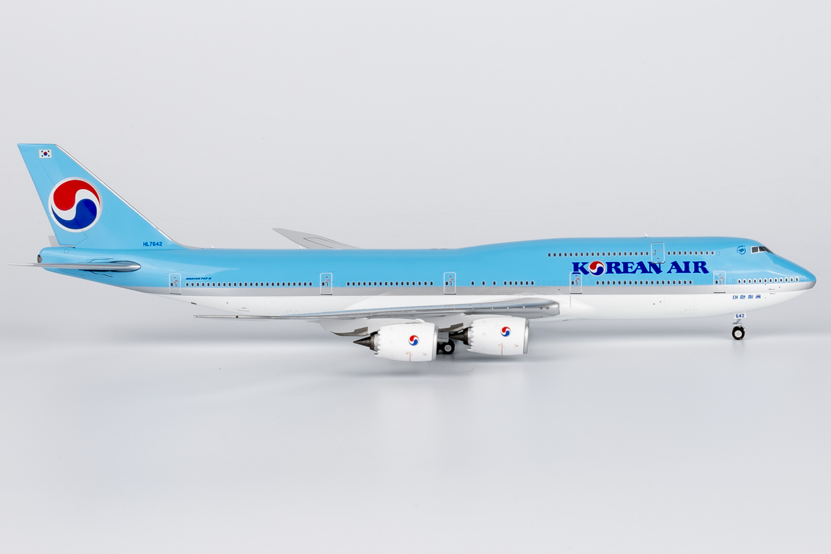 ScaleModelStore.com :: NG Models 1:400 - 78038 - Korean Air Boeing