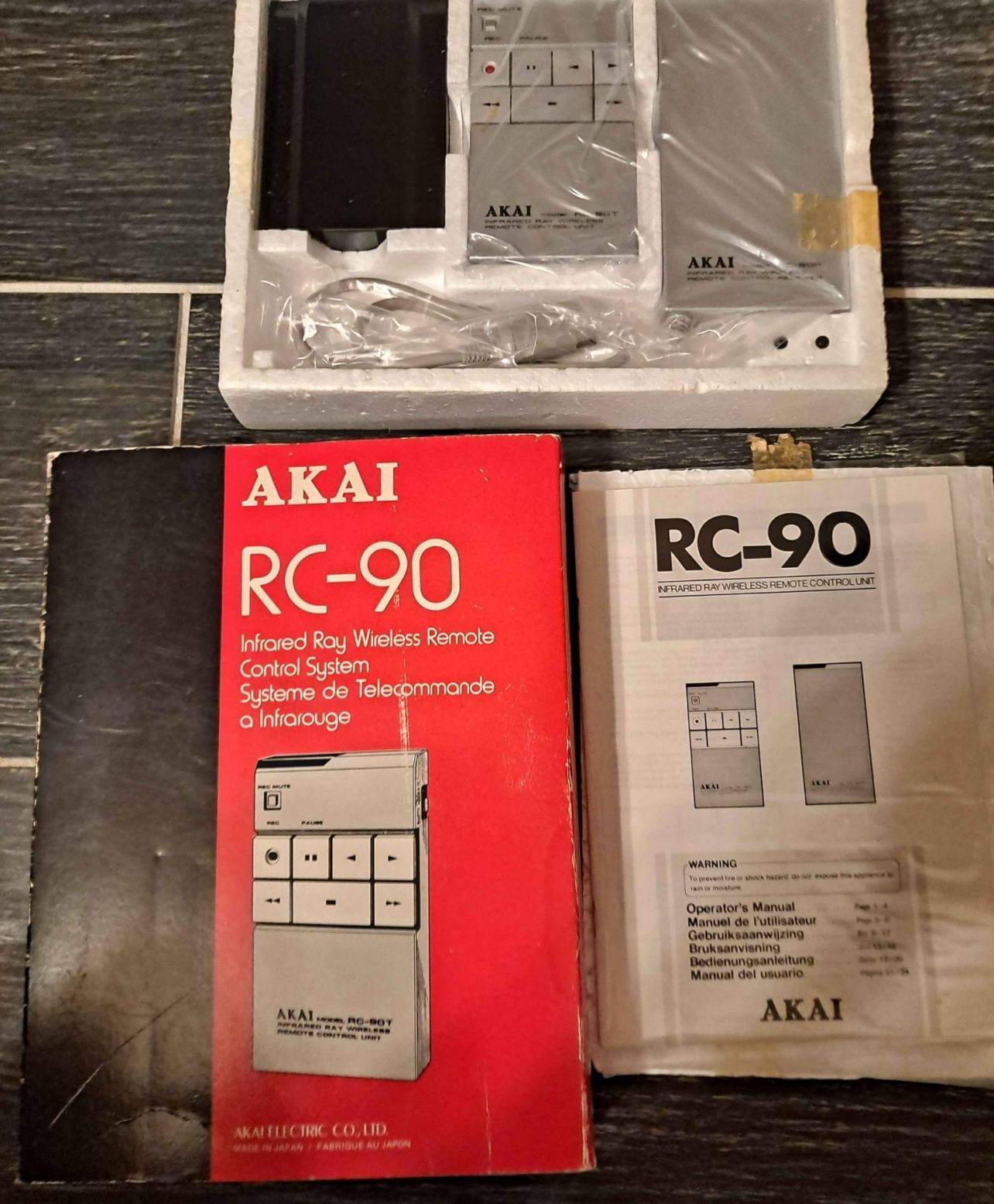 SDRANG - BLACK MINT AKAI GX-747dbx REEL TO REEL TAPE DECK.