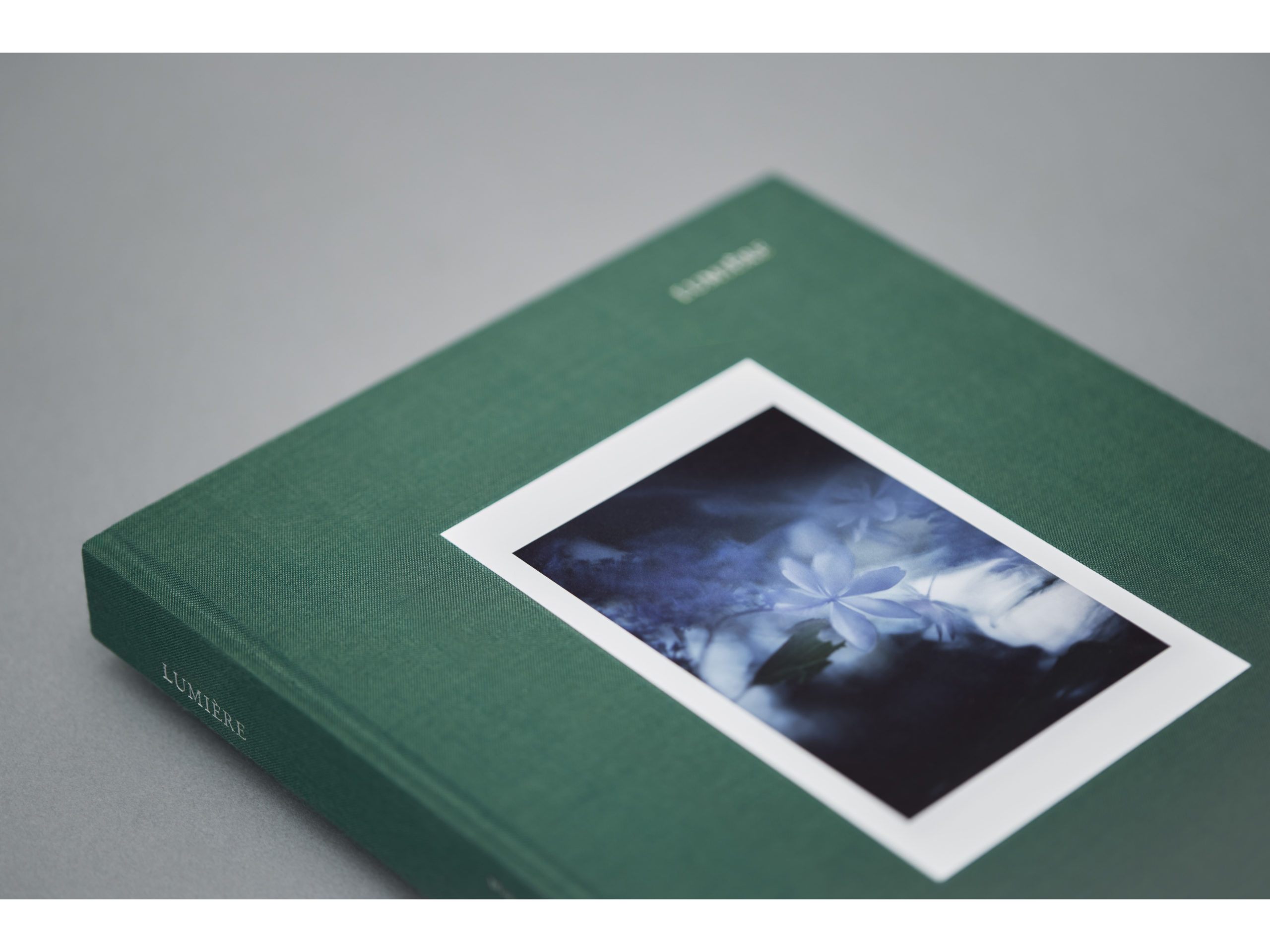 LUMIÈRE ルミエール｜青幻舎 SEIGENSHA Art Publishing, Inc.
