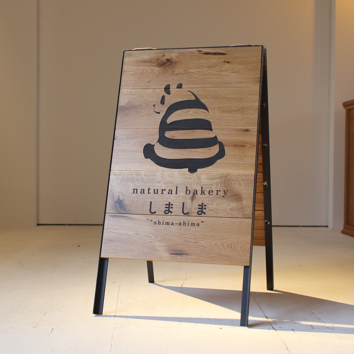 ショップ看板製作カフェや美容室、飲食店様など幅広いお店で使って