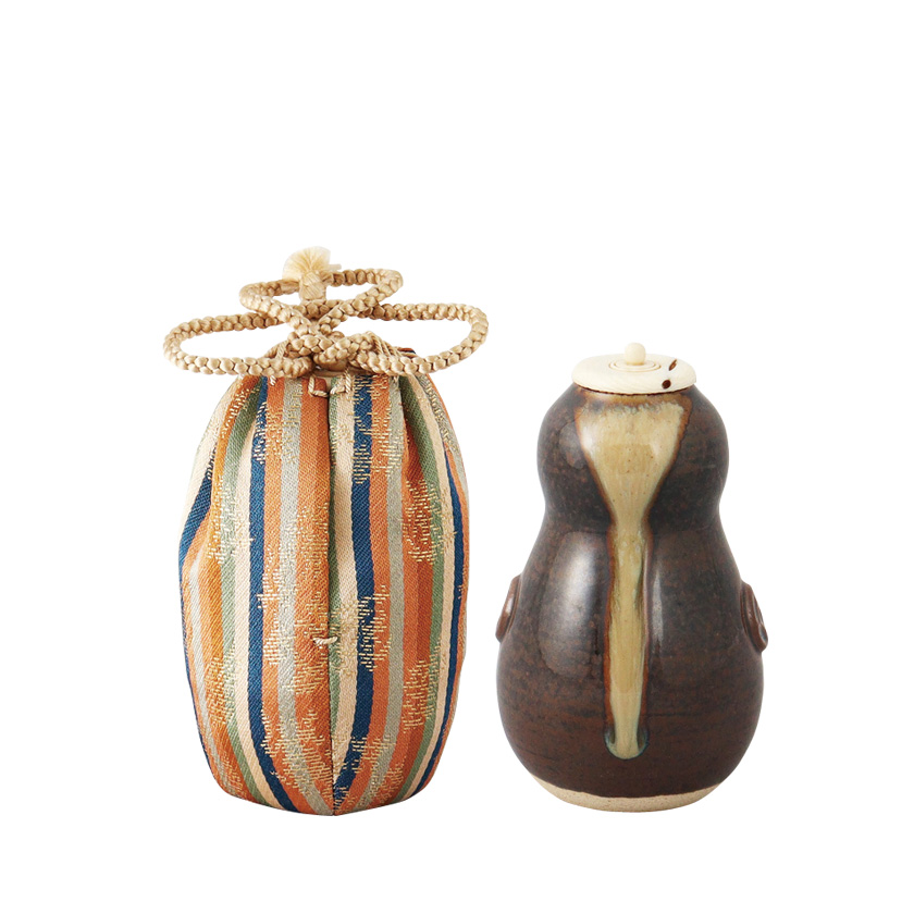 茶道具 茶入（ちゃいれ） 茶入 膳所焼 玉水写 仕覆：金春切、蓋 陽炎園