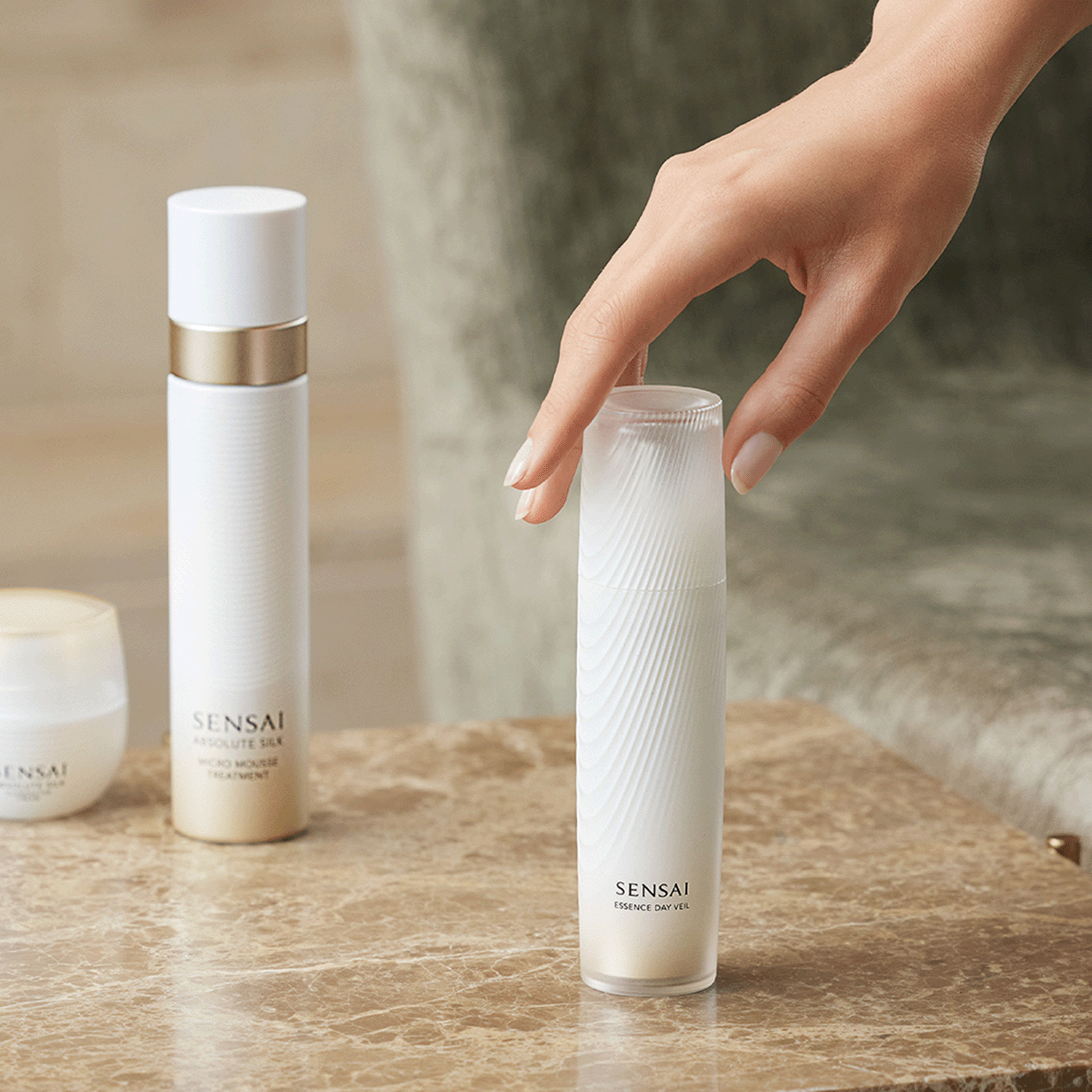 SENSAI Essence Day Veil 40mL | Hautpflege Essenzen