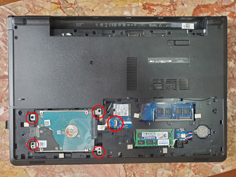 Dellのノートパソコン Vostro15 3558 の HDD が逝ったので SSD に換装