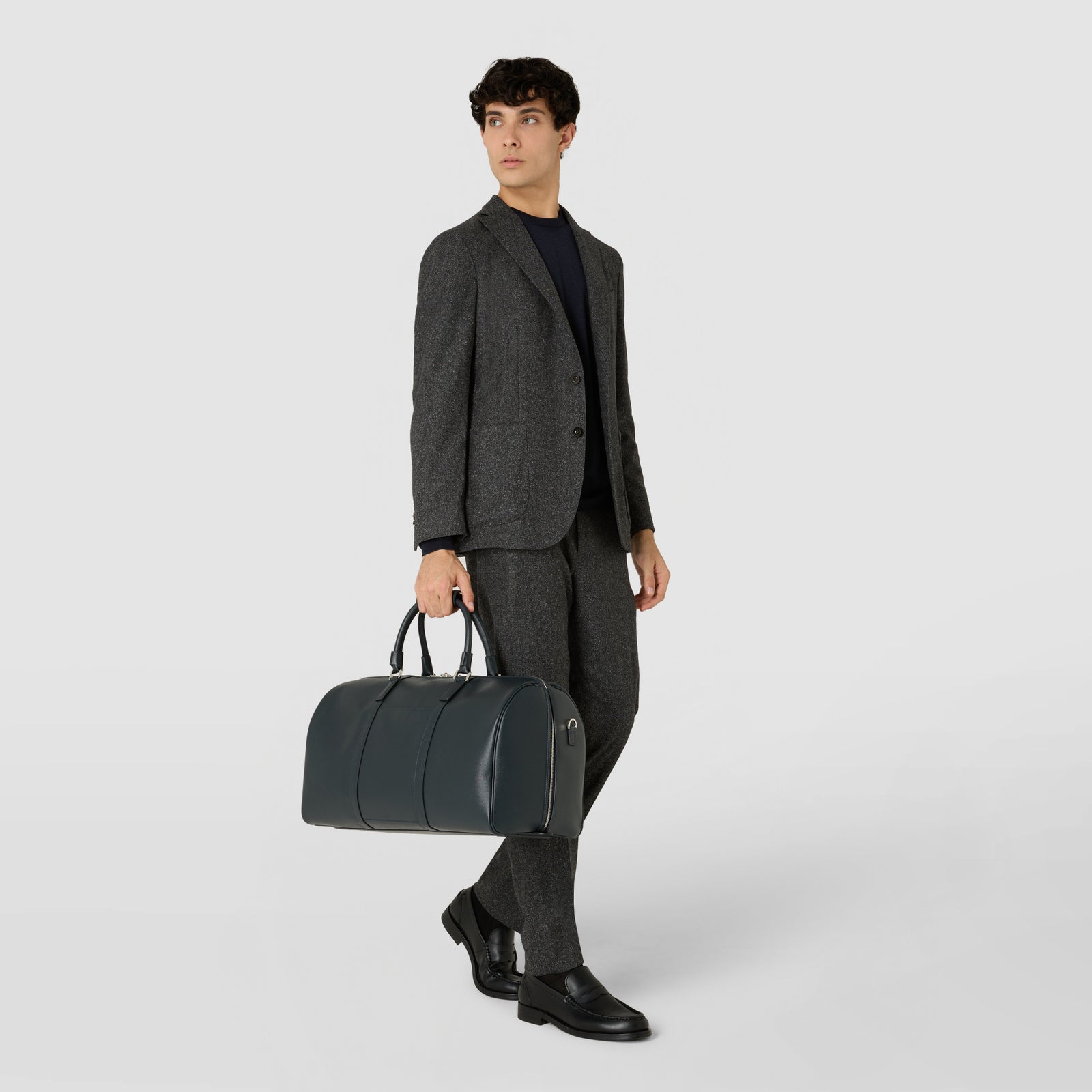 EVOLUZIONEレザー製 ネイビーボストンバッグ