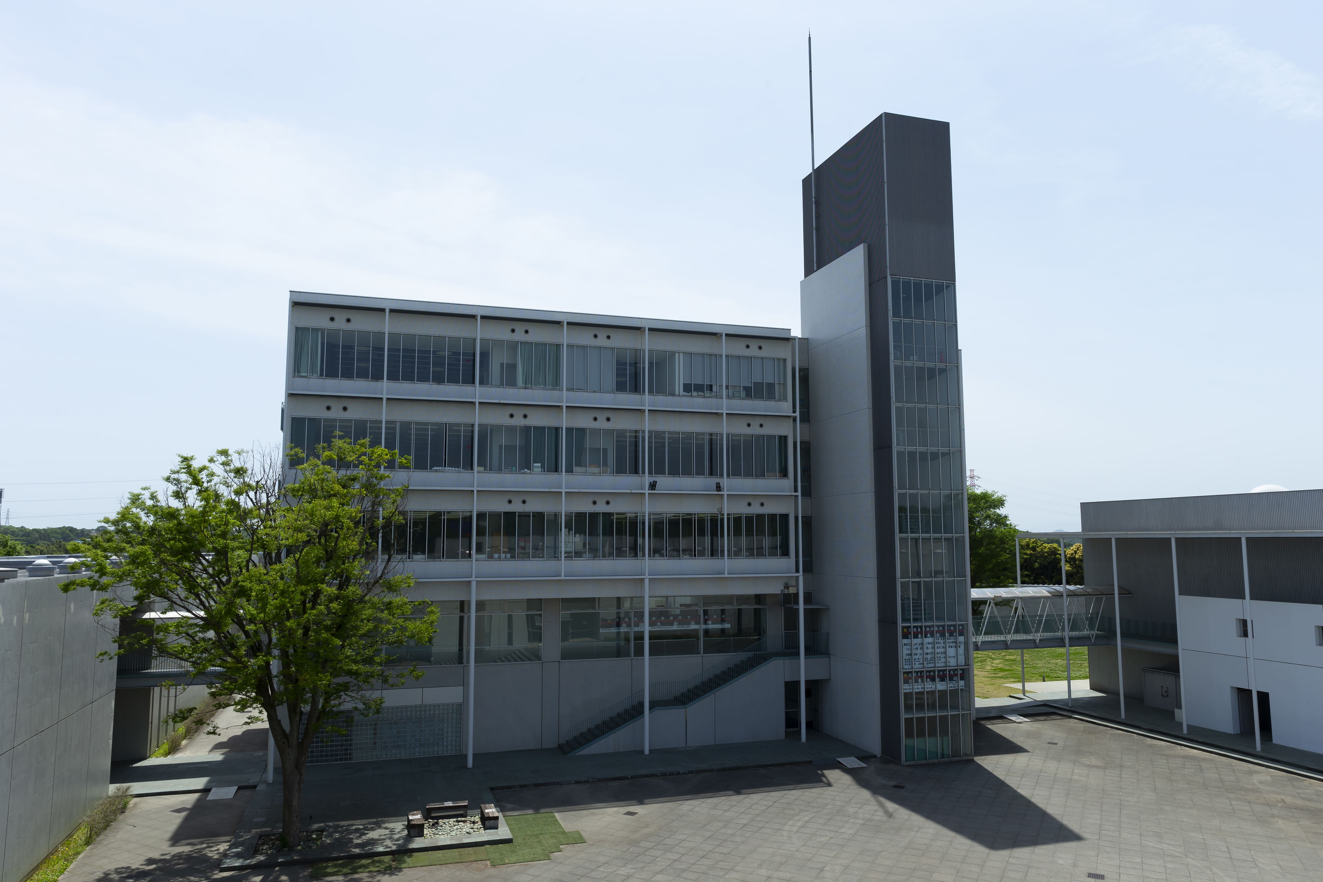 慶應義塾湘南藤沢中等部・高等部公式サイト｜学校概要｜施設案内