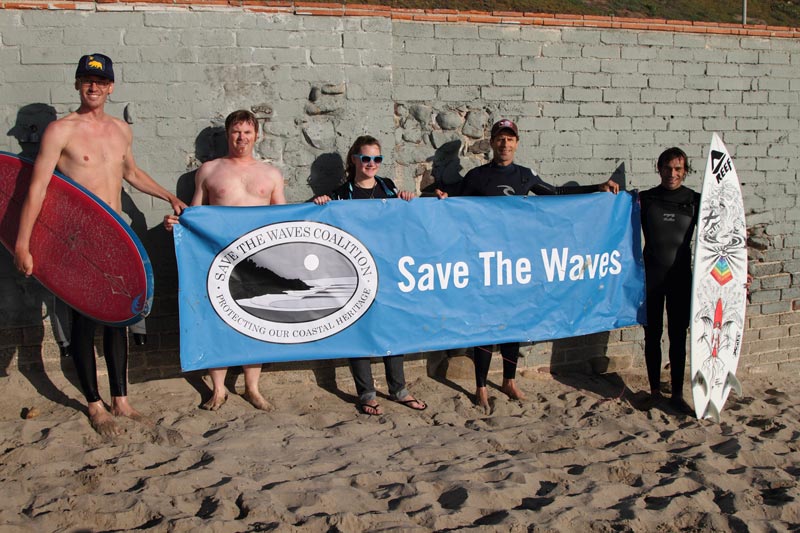 ワールド サーフィン リザーブ - カリフォルニア州マリブ - 波を救う