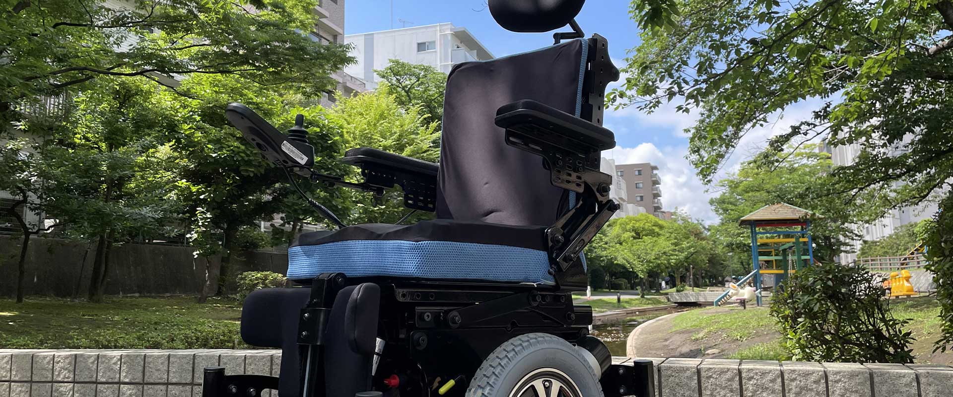 有限会社さいとう工房 | 6輪型電動車いす「レル」さいとう工房