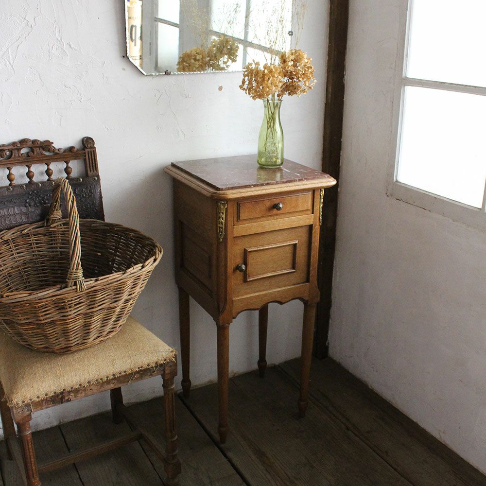 ビンテージ・マーブルトップベッドサイドテーブル | 雑貨と