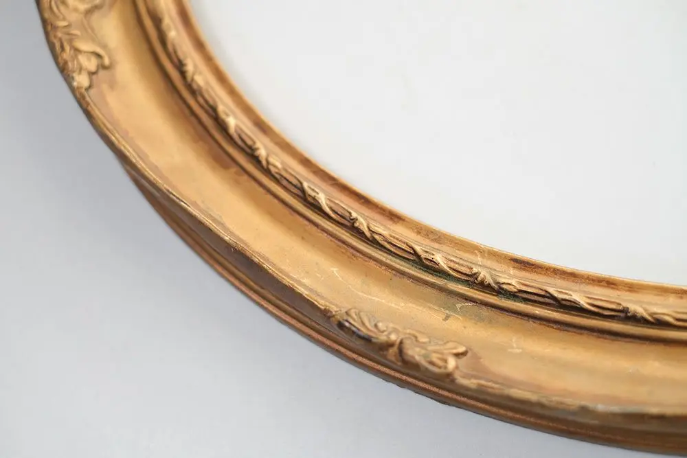 アンティーク額縁/楕円 立体的で繊細なレリーフが素晴らしく優雅な