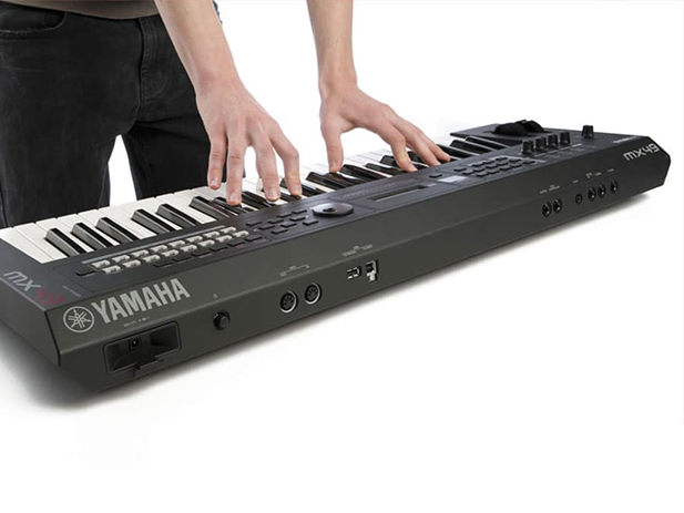 Yamaha MX-61 Production Synthesizer Blue