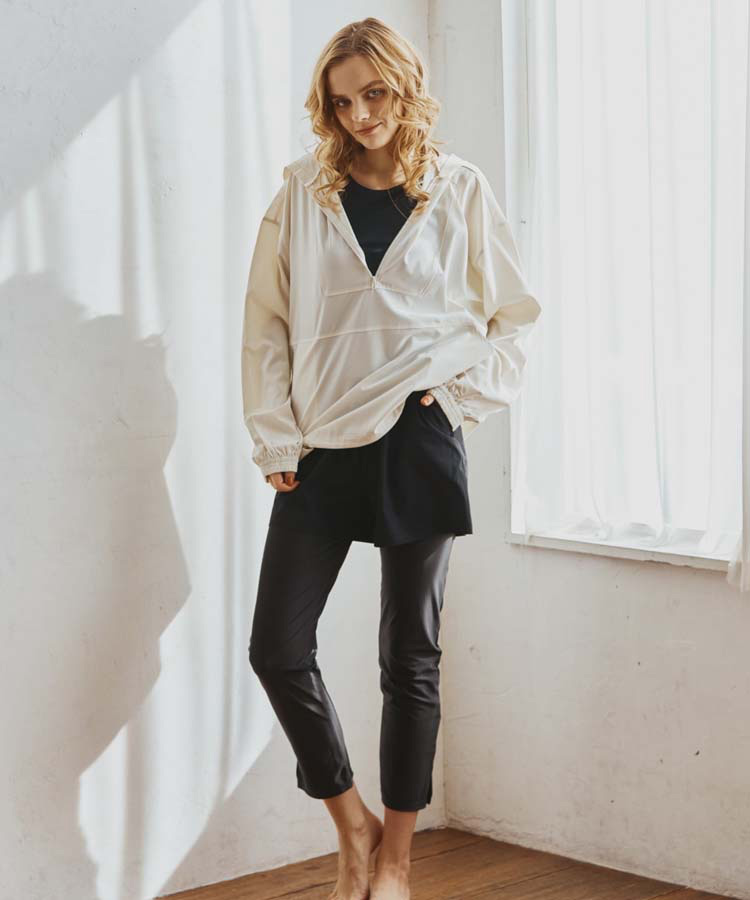 WEB限定のStyling SetのSwimwearとActivewearのコーディネートされた