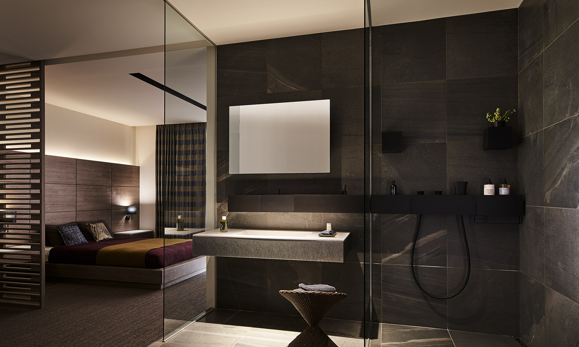 シングル浄水器付ワンホールスプレー混合栓 | 商品のご案内 | SANEI