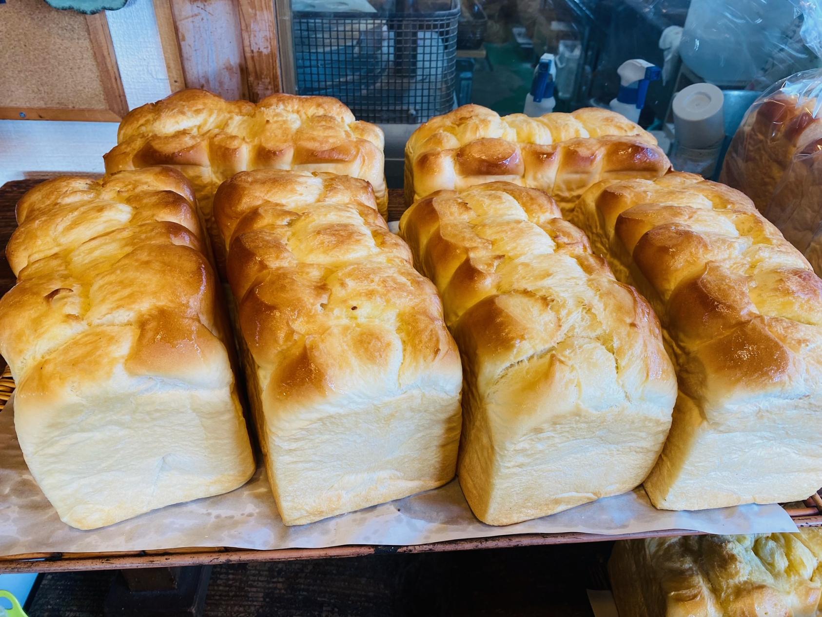 森のパン屋さん くるりん 木風店 | 飲食店検索 | 【公式】佐世保