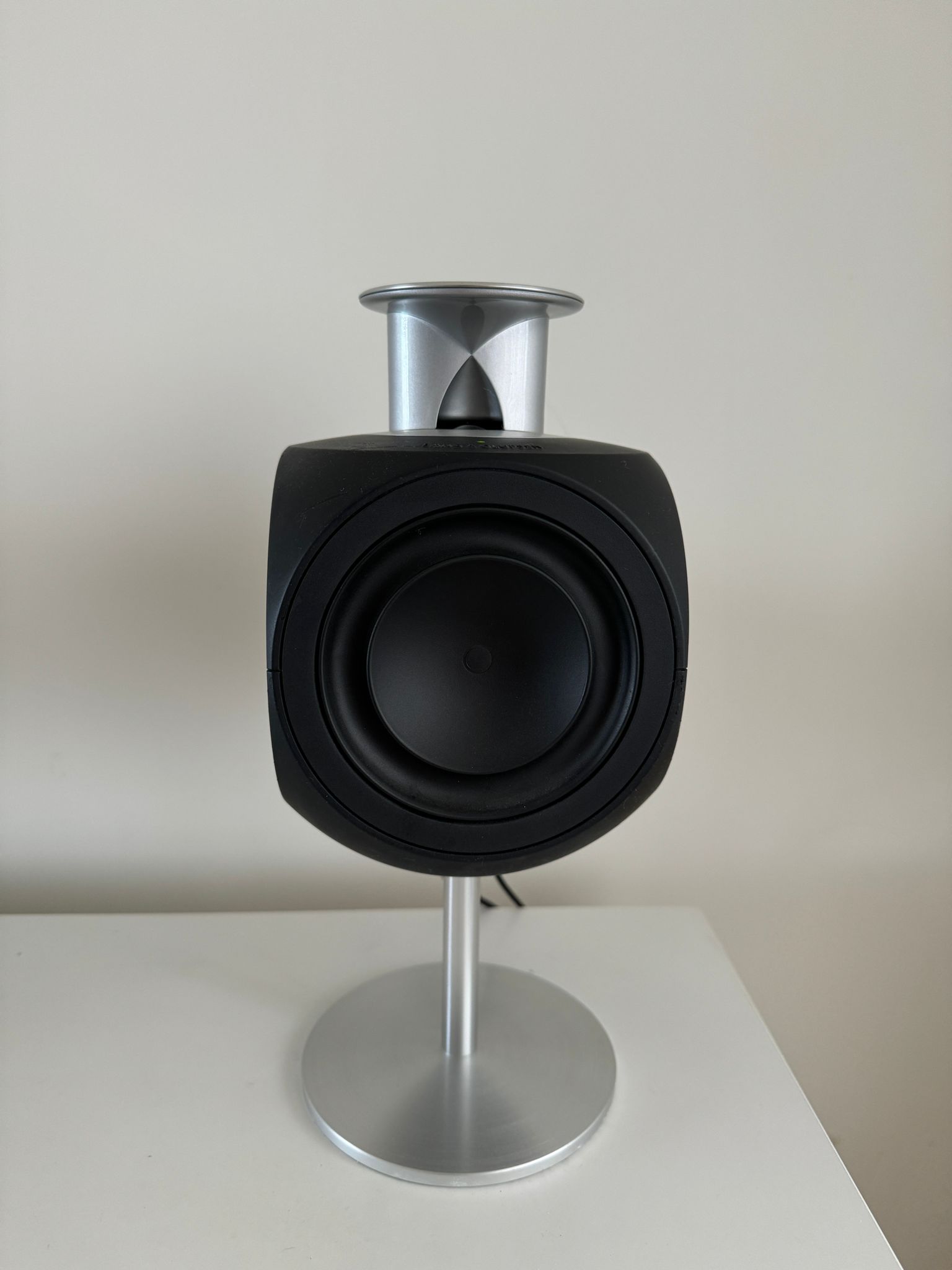 Bang & Olufsen Beocentre 2 and BeoLab 3 - Complete Set | SkynnexAV