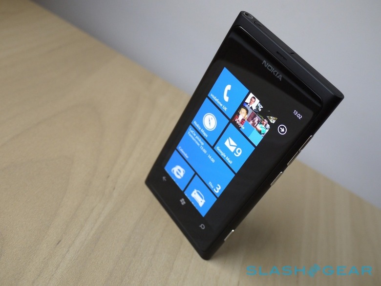 Nokia Lumia 800 Review