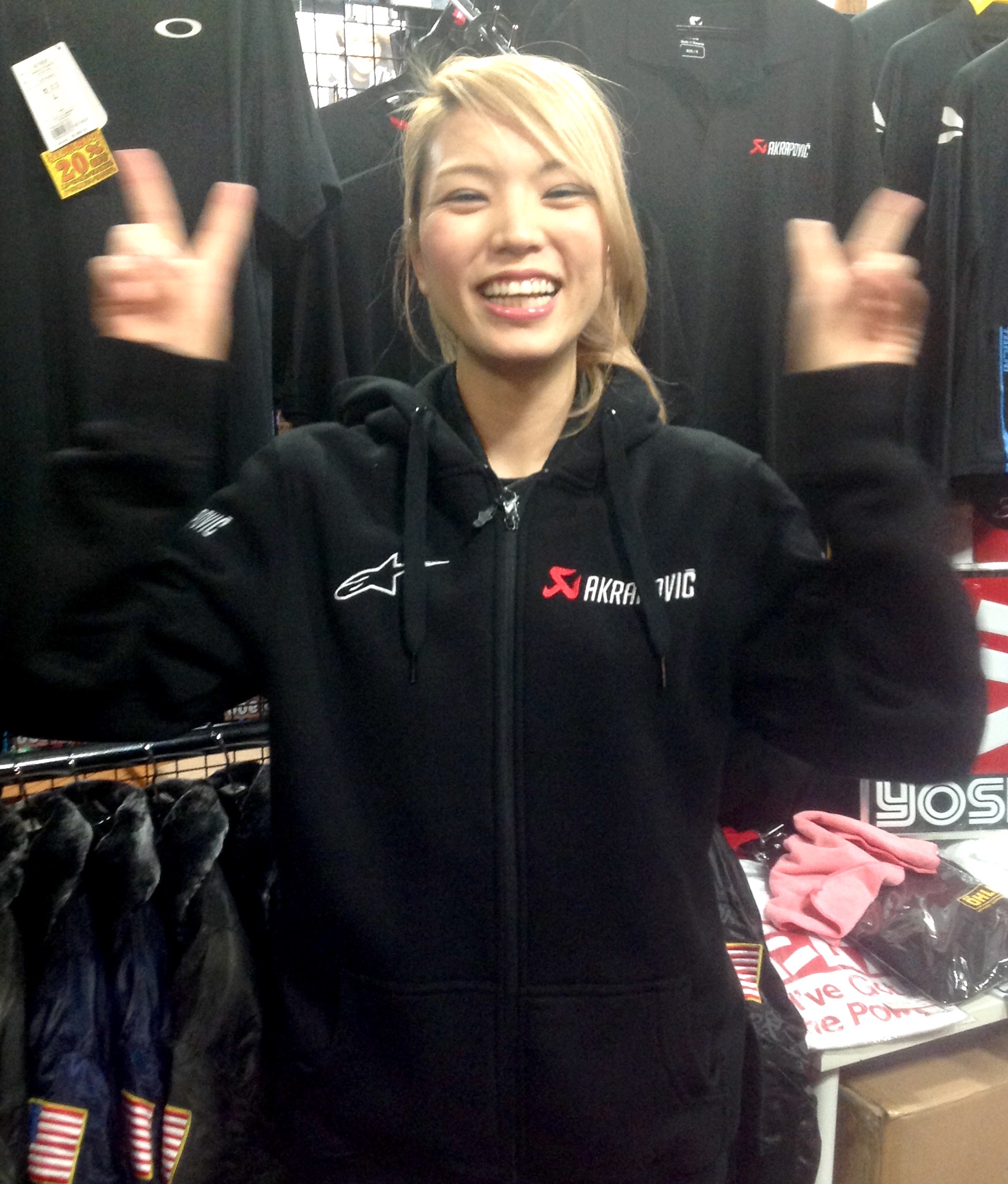 アクラポヴィッチ×アルパインスターズコラボパーカー入荷 | しゃぼん玉