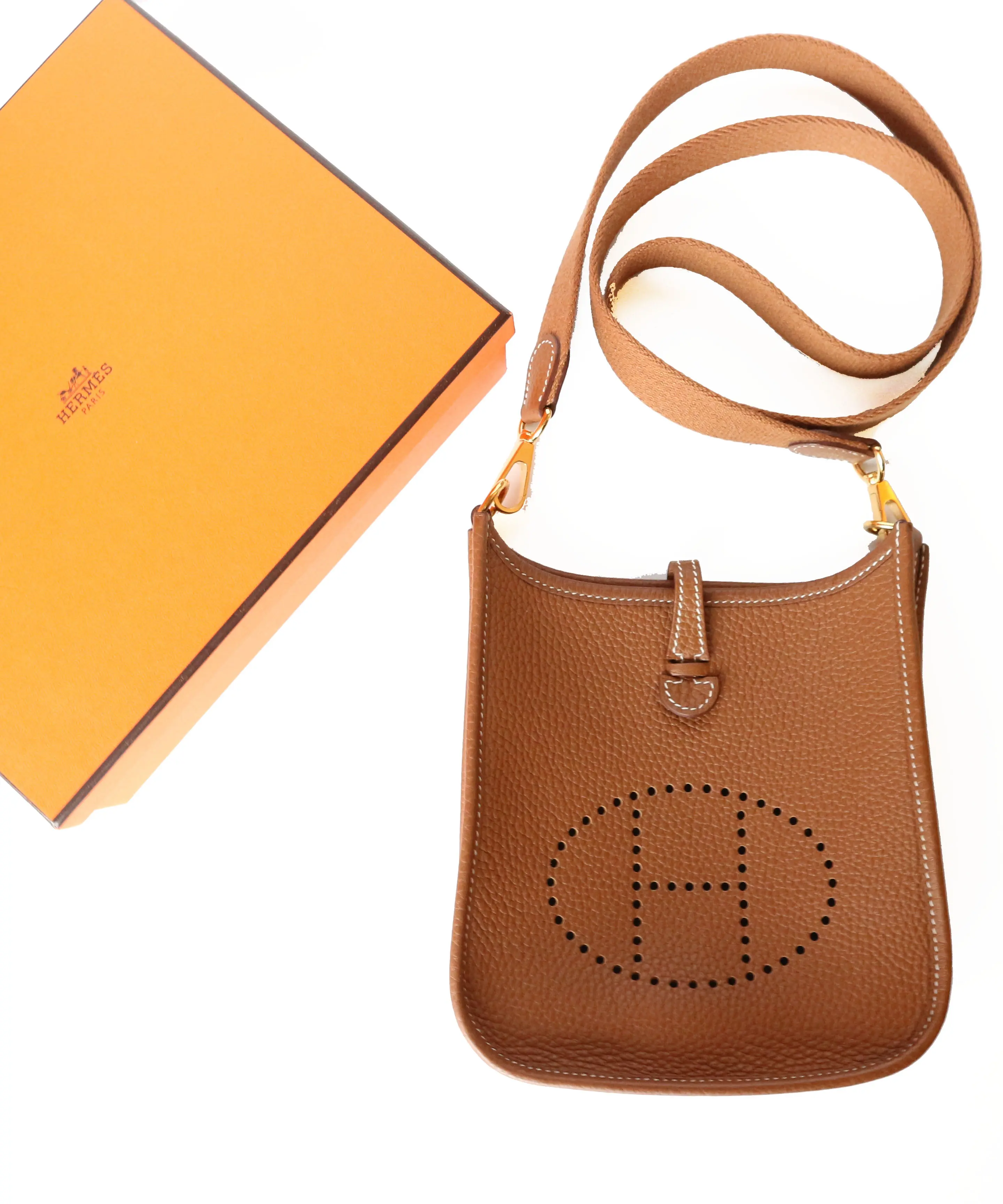 ラゲージ ナノ / ドラムドカーフスキン CELINE（セリーヌ）のレンタル