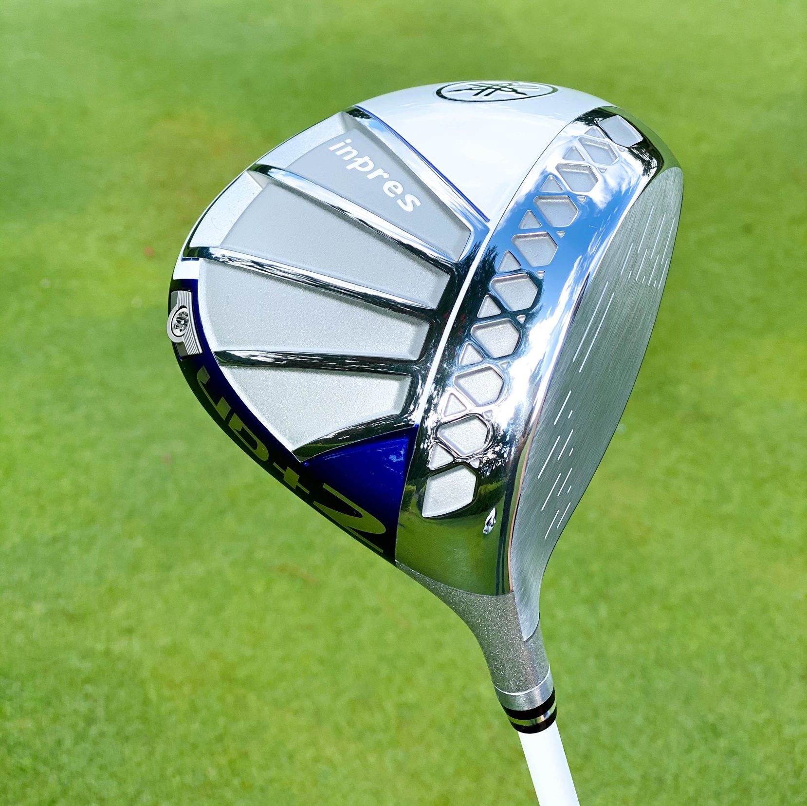 いつもより2番手飛ぶ」と話題のヤマハ インプレス UD+2 レディースを