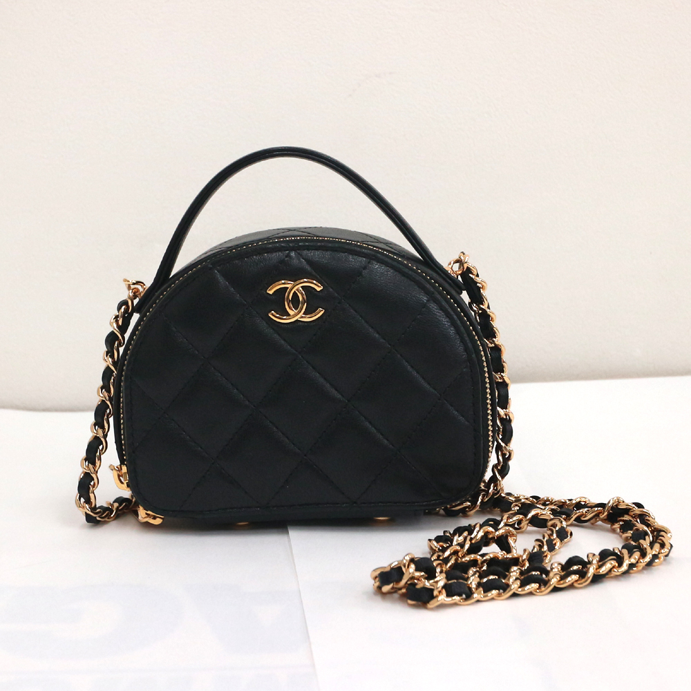 質屋の楠本商店 / シャネル チェーンショルダーバッグ マトラッセ