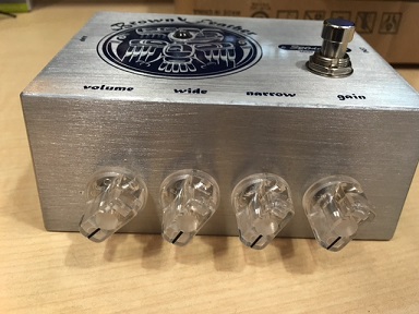 国産エフェクターブランド320designの人気ドライブペダル『Brown