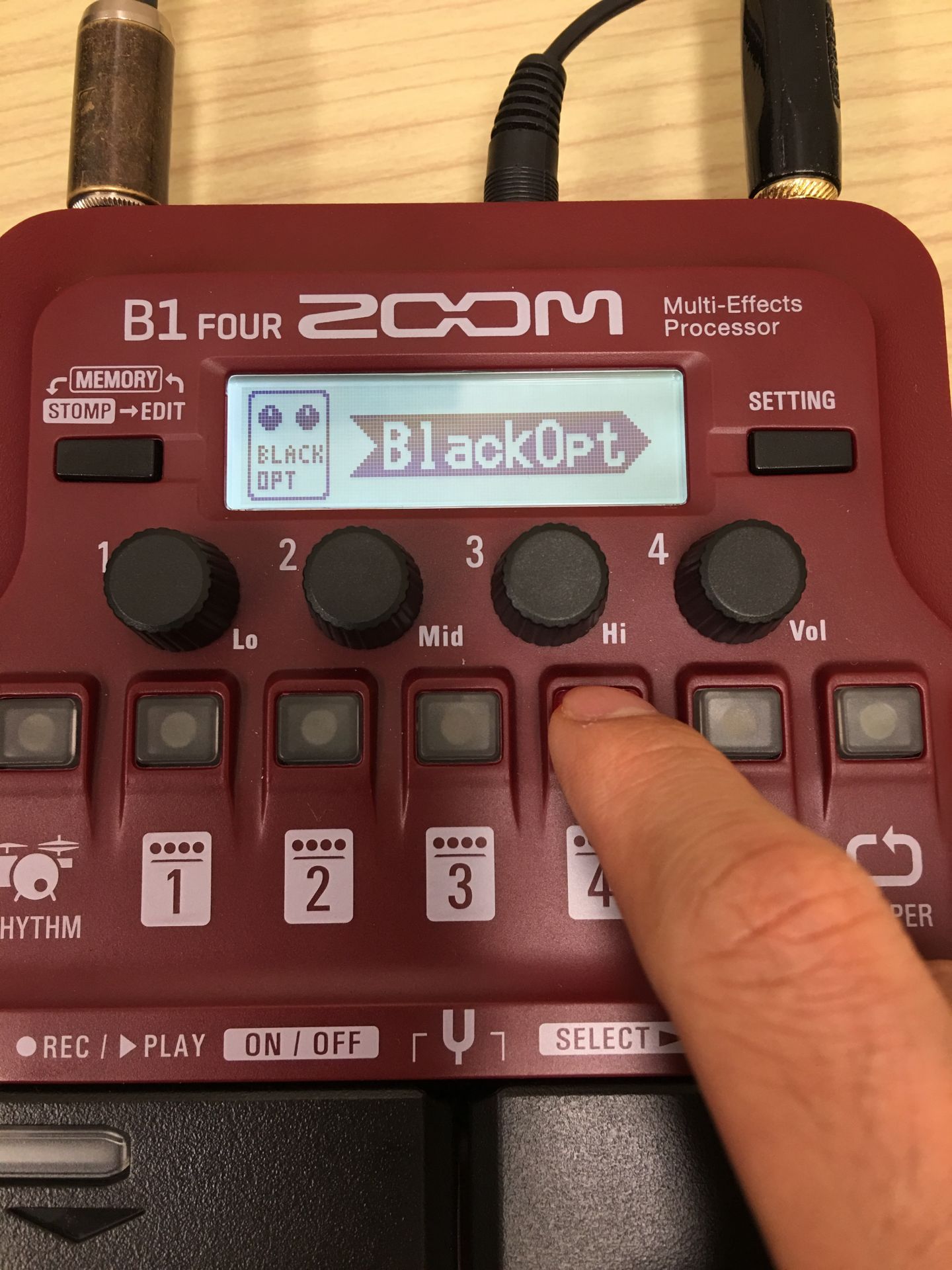 レビュー記事】話題のZOOM「B1 FOUR/B1X FOUR」を試してみました