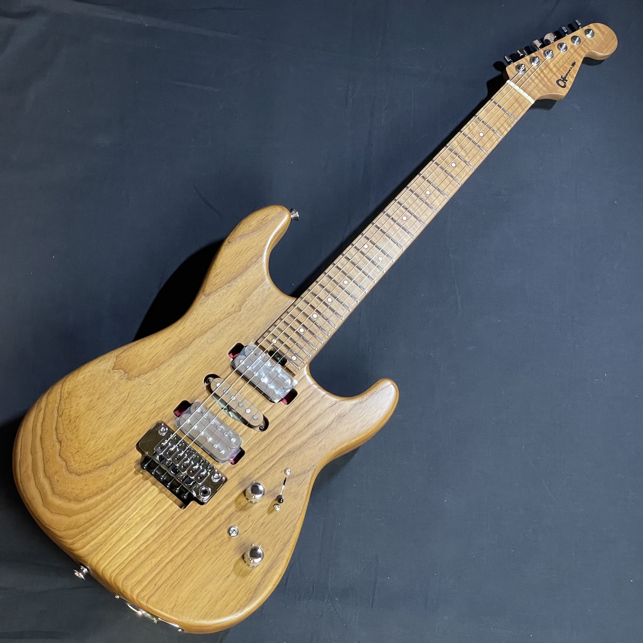 入荷情報】Charvel/Guthrie Govan Signature HSH Caramelized Ash が