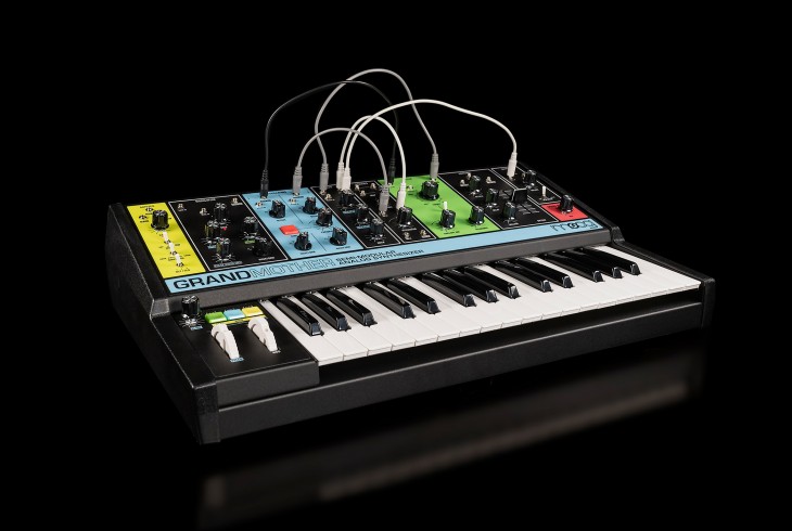 スプリングリバーブ内蔵？！Moogの新作セミモジュラーアナログ