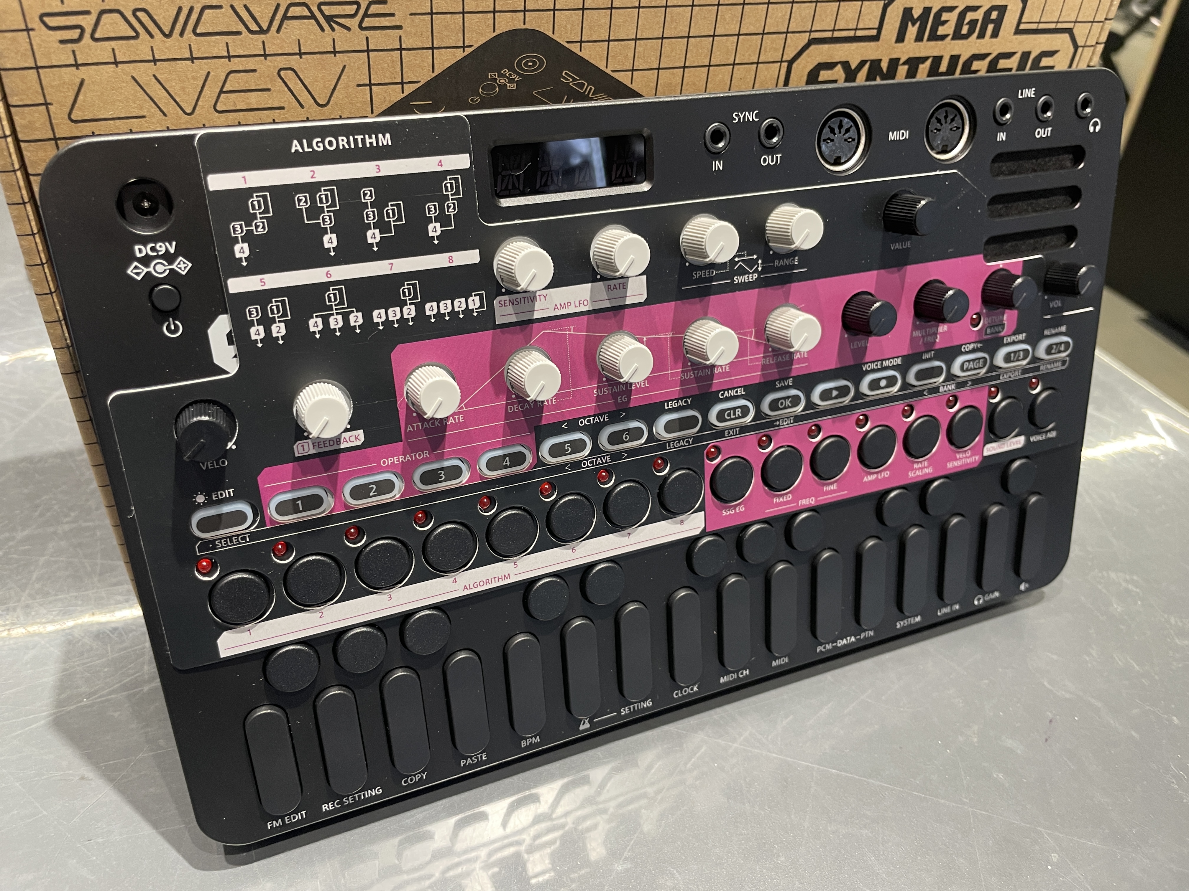 SONICWARE LIVEN MEGA SYTHESIS入荷！｜島村楽器 名古屋パルコ店