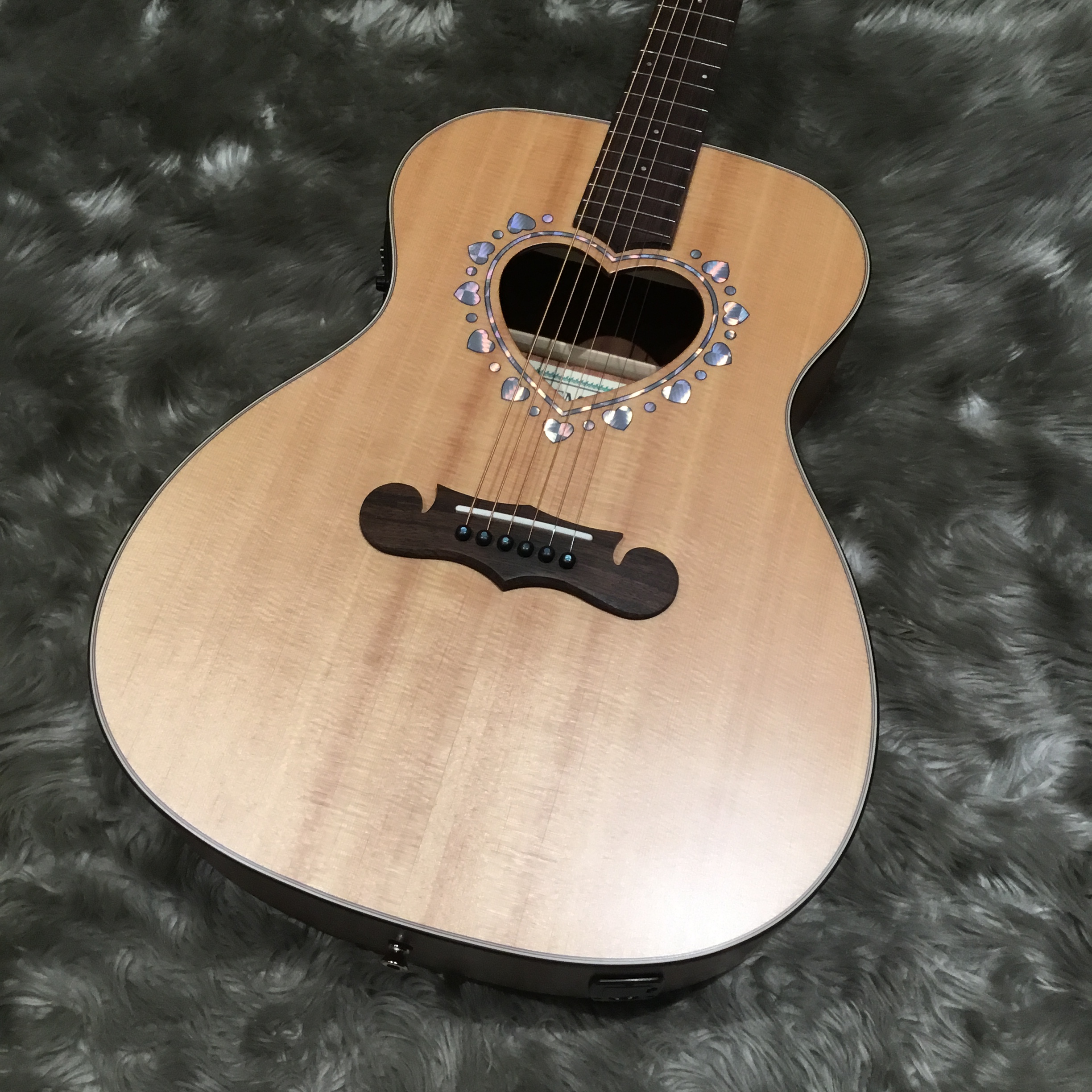 アコギ】ZEMAITIS / CAF-80H各色入荷しました！｜島村楽器 仙台ロフト店