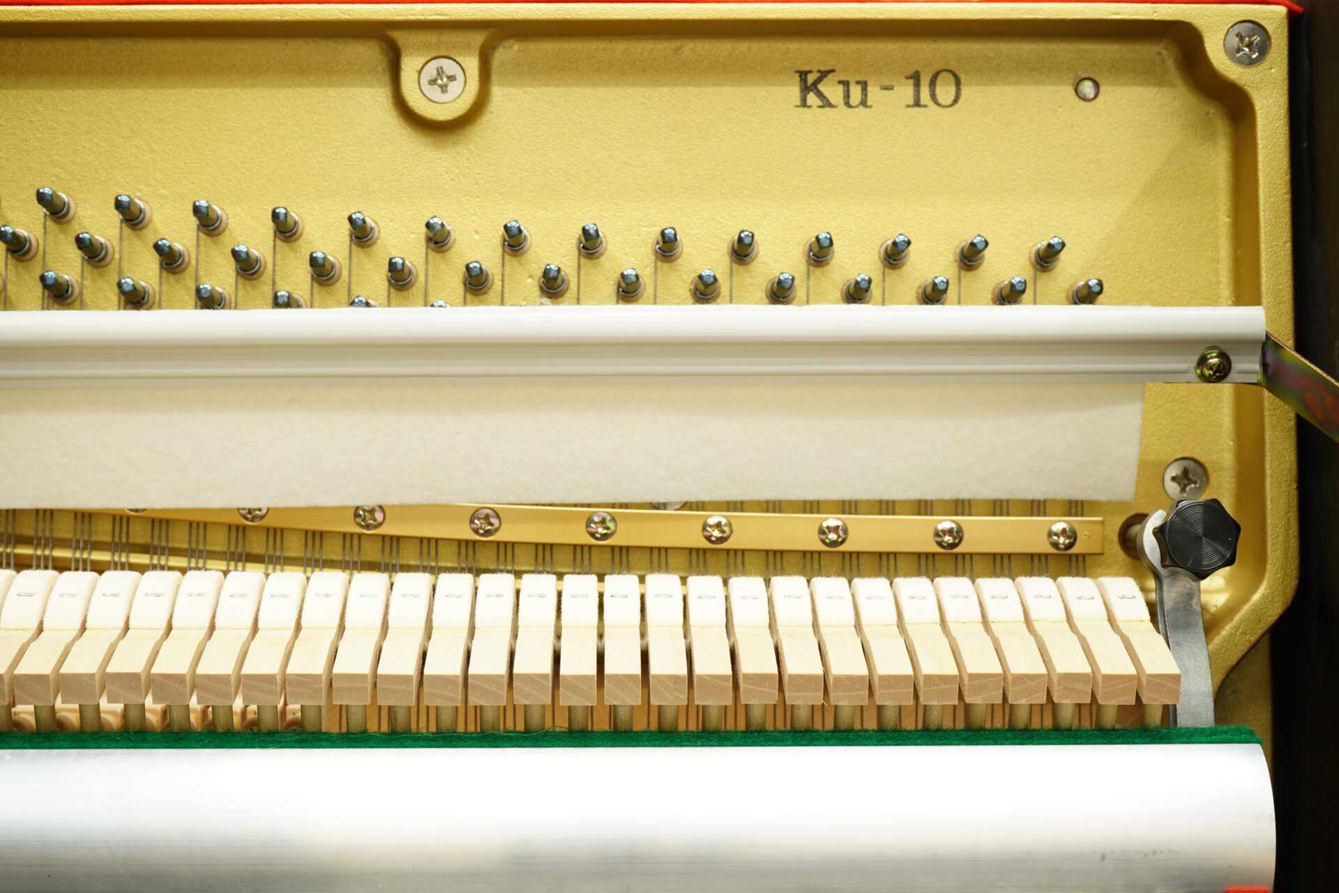 高品質な中古ピアノの販売（修理・再生）は伸和ピアノ