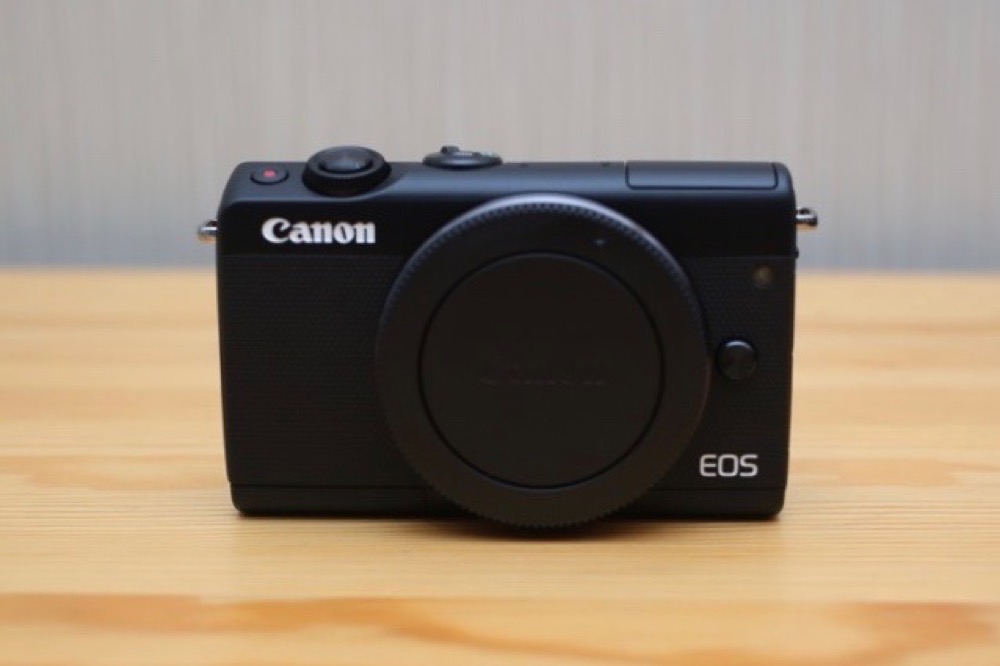 EOS M100パンケーキレンズ【EF-M22mm F2 STM】を買ってみた – sho-design