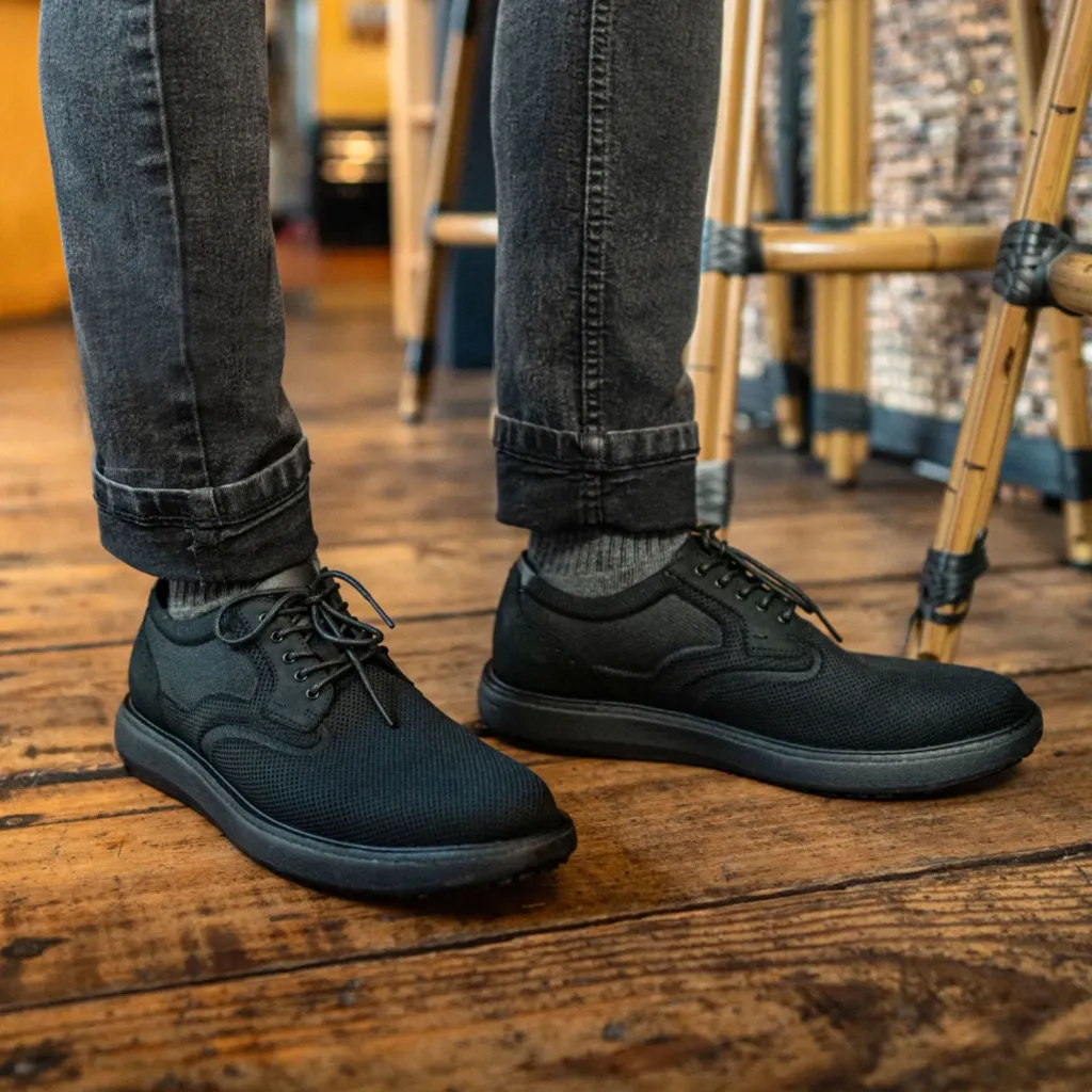 Men's Black Slip-Resistant Knit Oxfords with Ice Grip