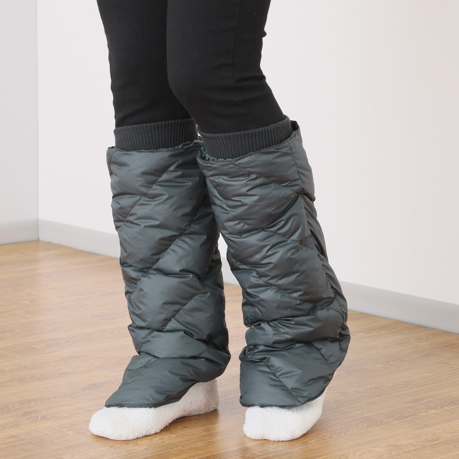 モスコビーリッチダウン あったか・軽やか レッグウォーマー 冬ごもり