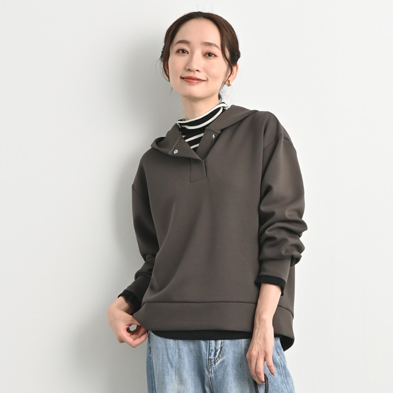 元町ゼラール もっちりきれいめ ジャージー フロントスリットデザイン