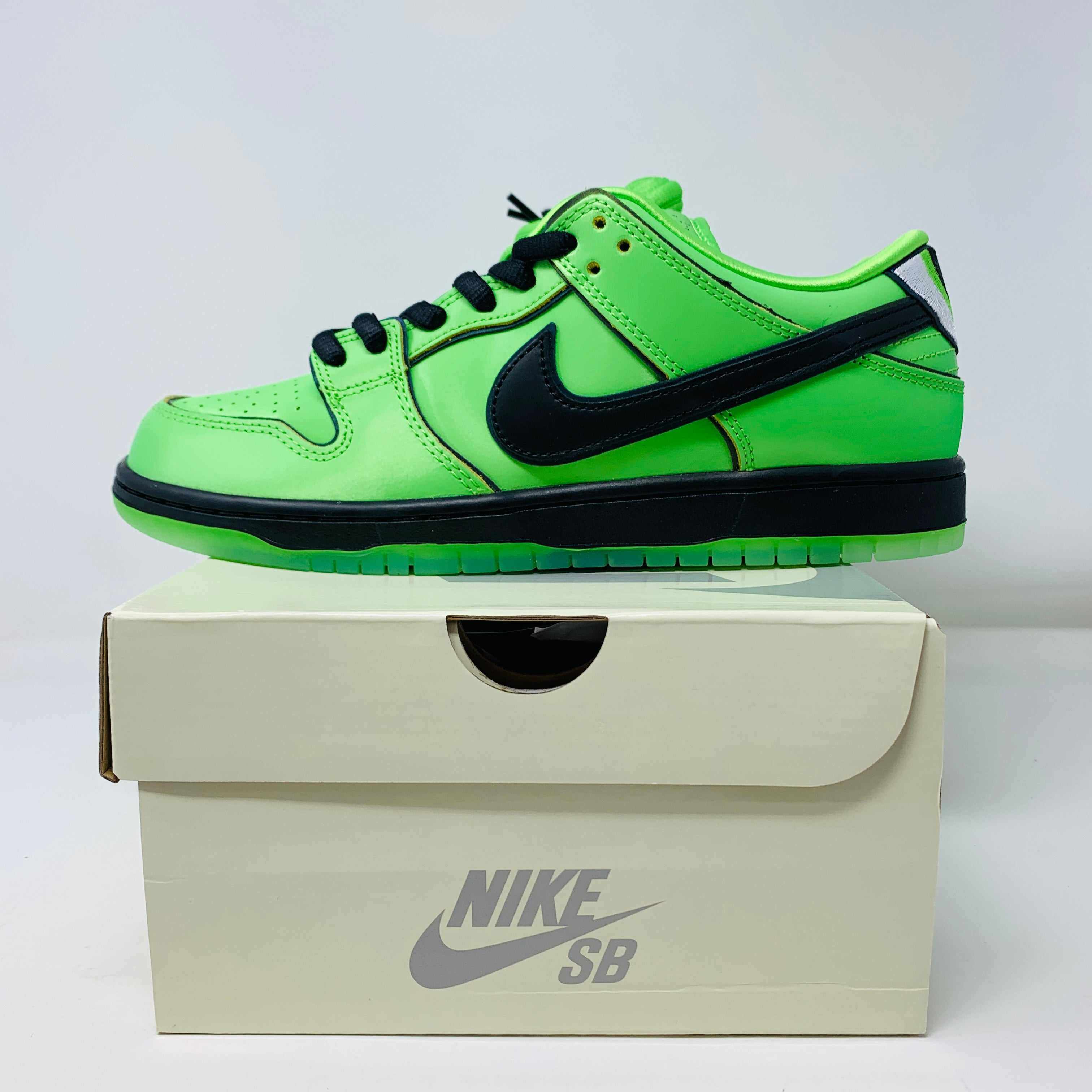 Nike SB Dunk Low - Powerpuff Girls Buttercup Limited Edition