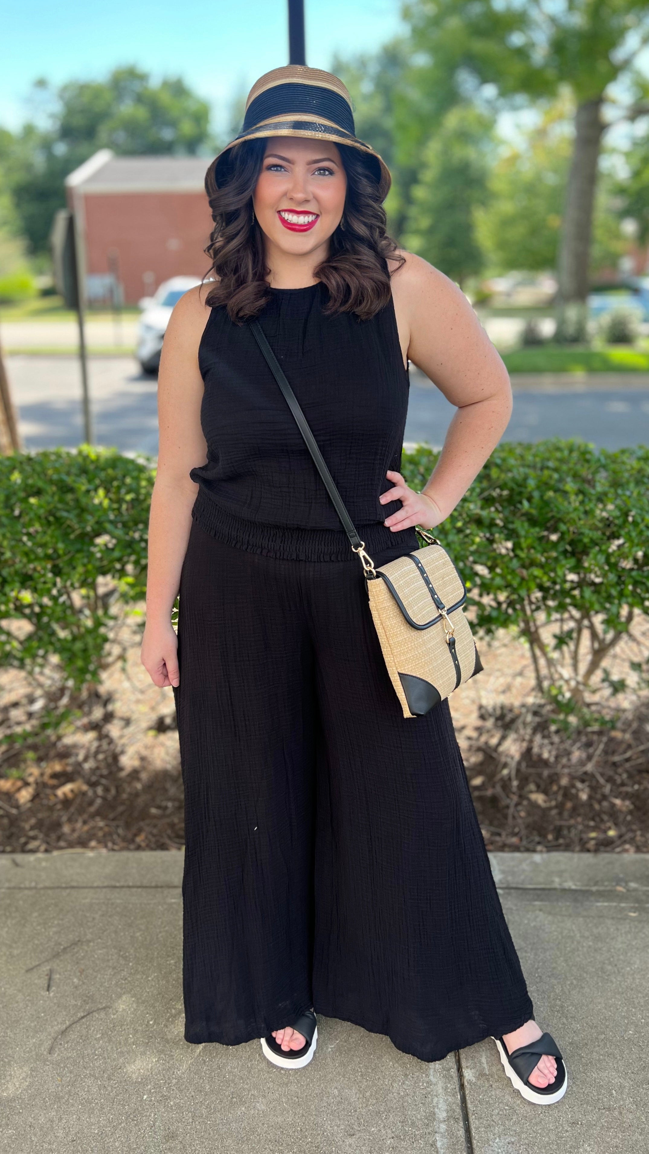 Michael Stars Gauze Wide Leg Pant - Black – Tunie's Boutique